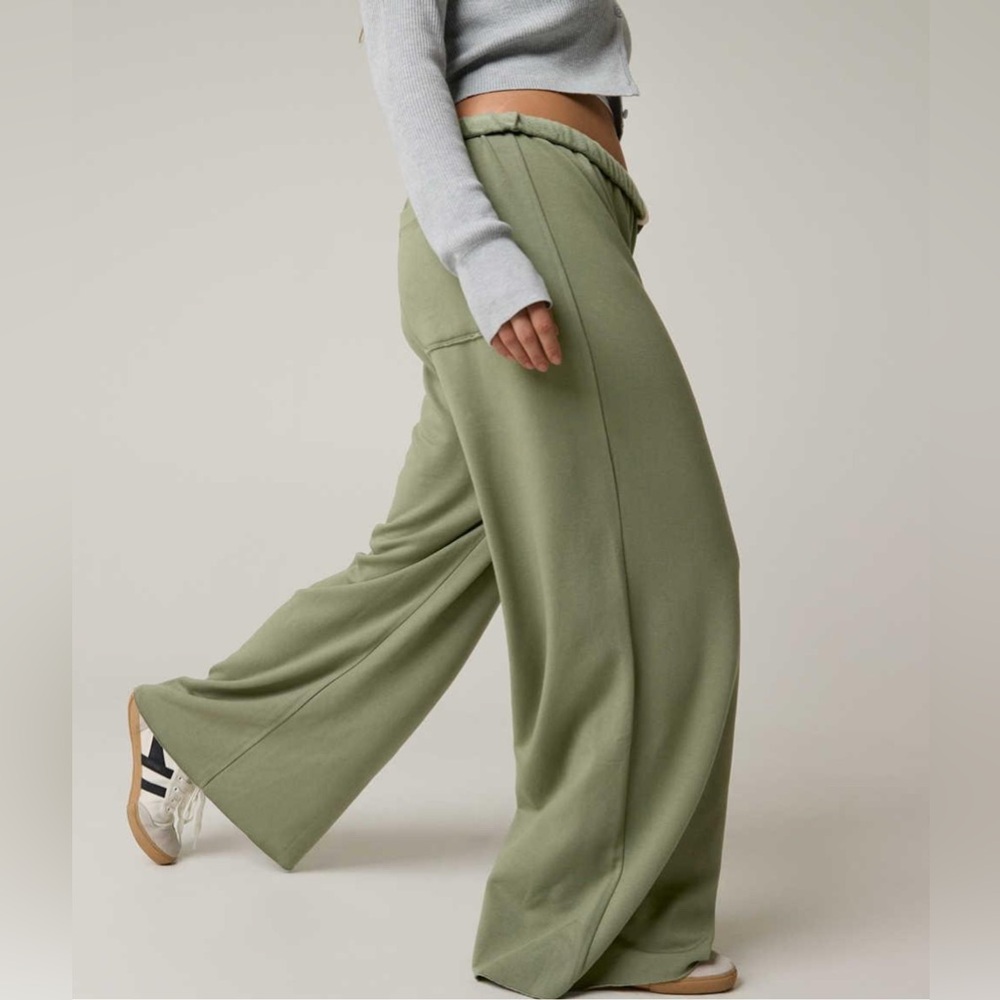 Aerie wide leg OFFLINE pants.